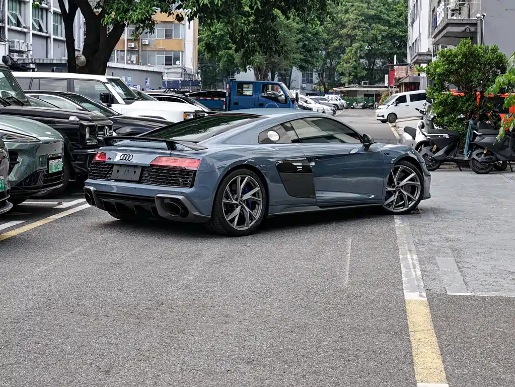 Audi R8 — фото 13
