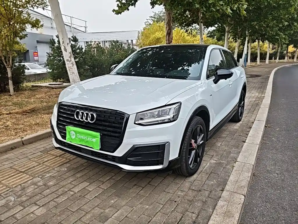 Audi Q2L — фото 2