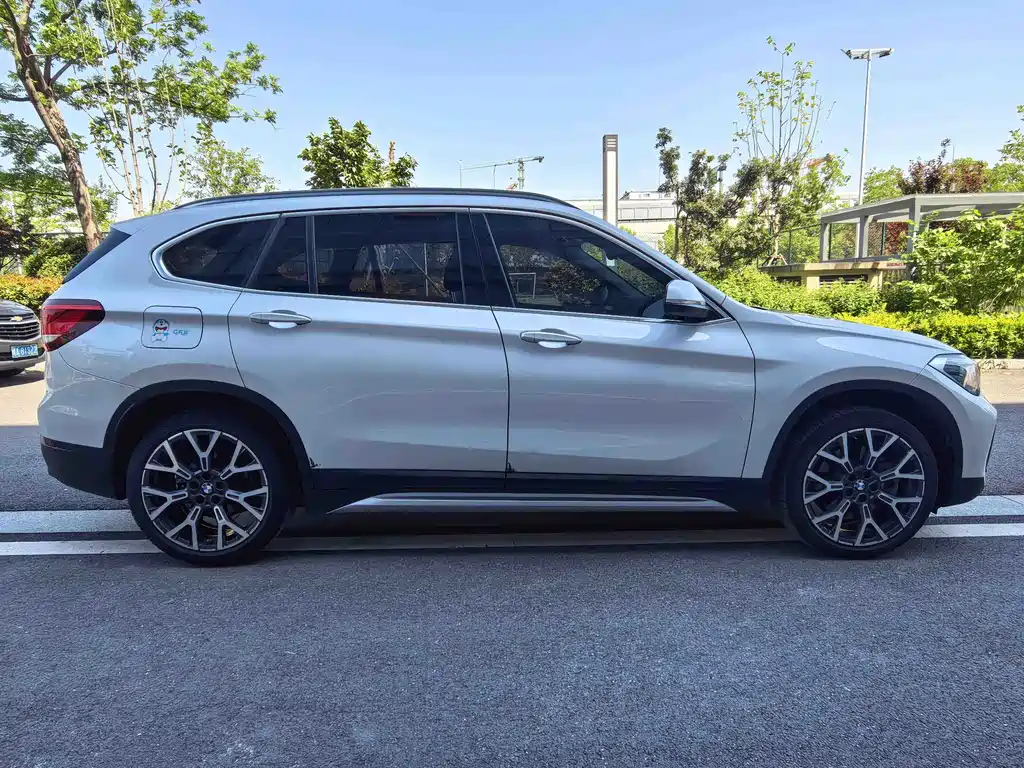 BMW X1 — фото 3