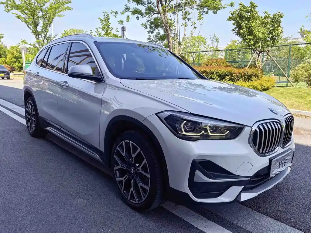 BMW X1 — фото 4
