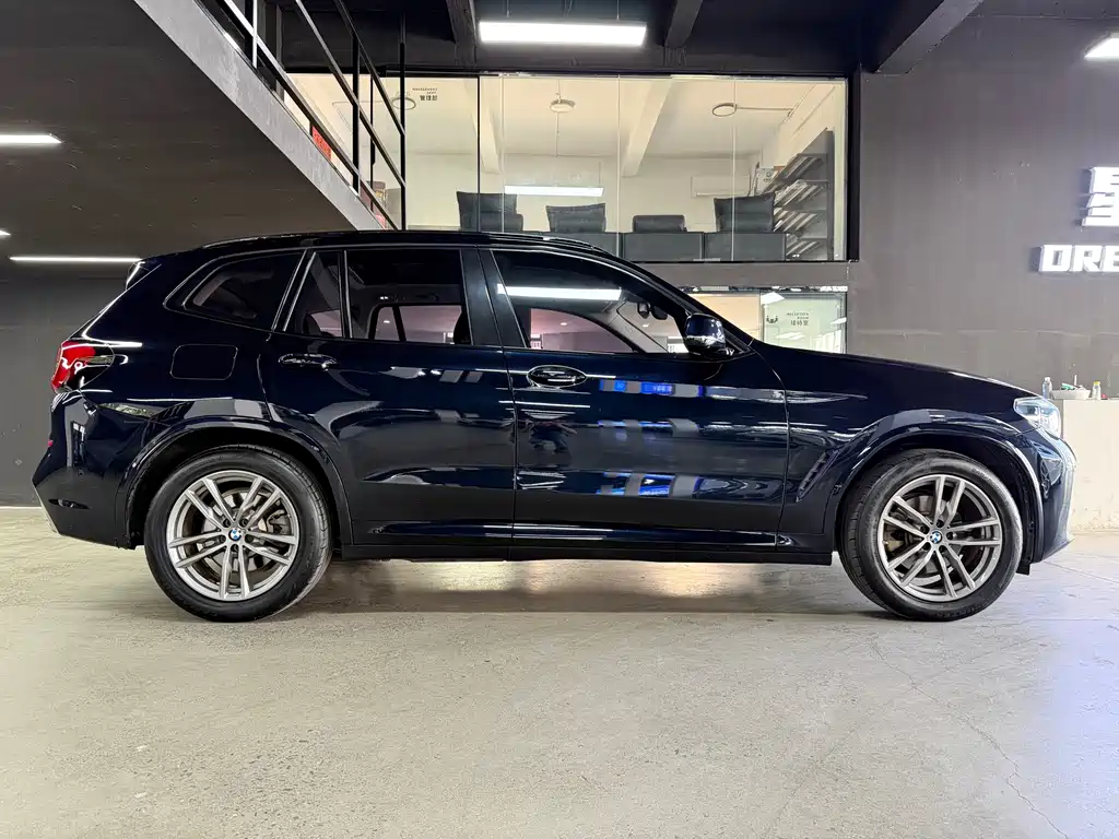 BMW X3 — фото 10