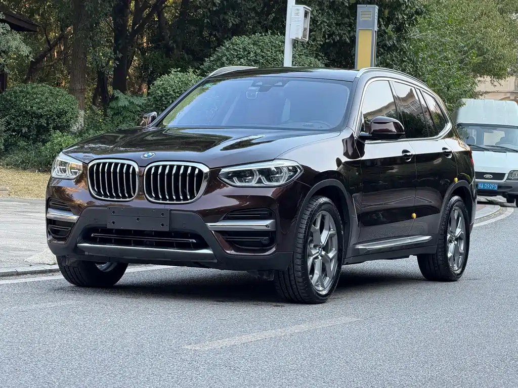 BMW X3 — фото 3