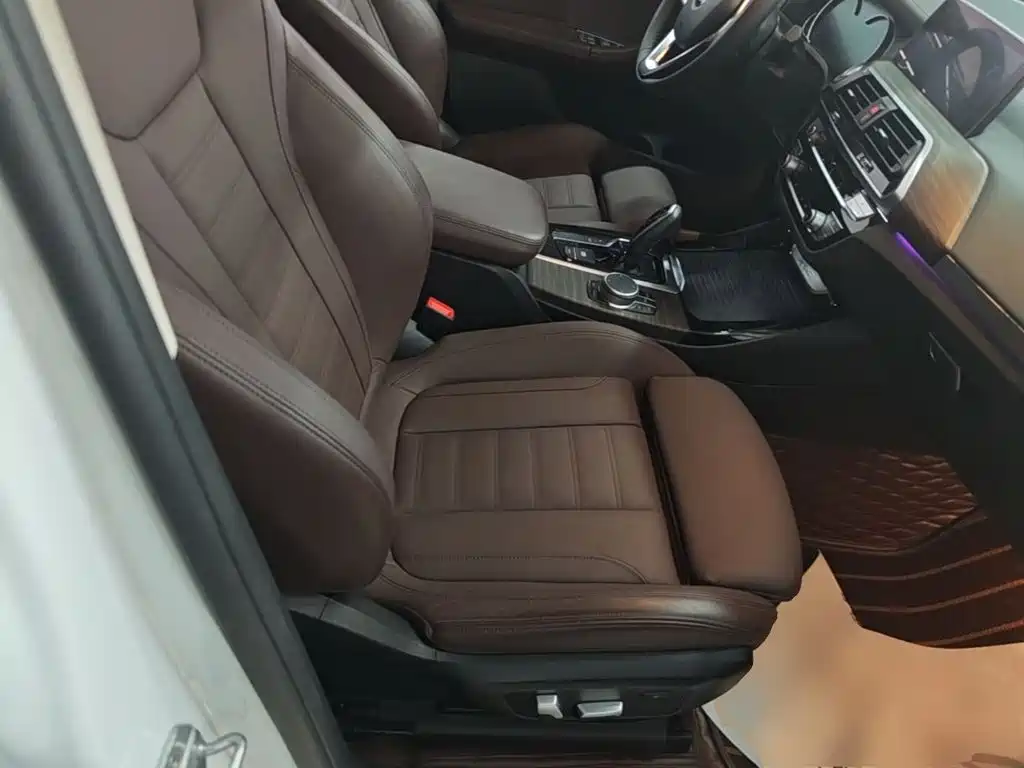 BMW X3 — фото 25