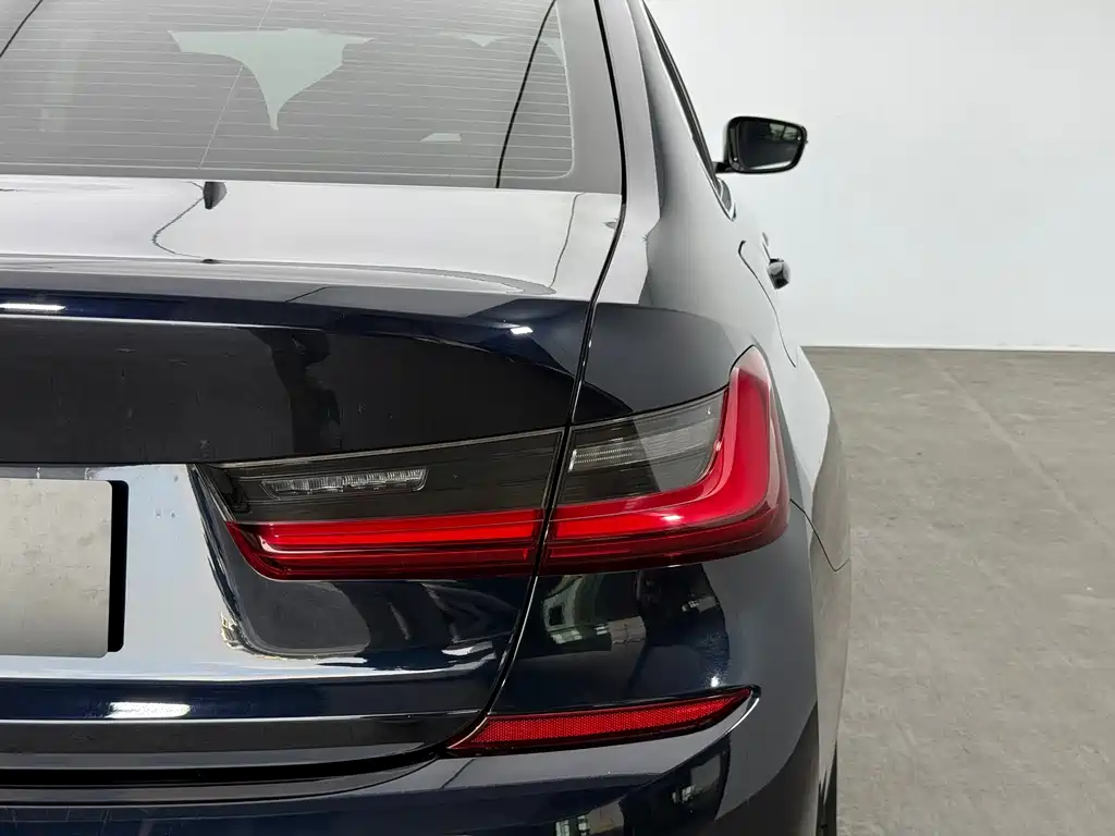 BMW 3 Series — фото 13