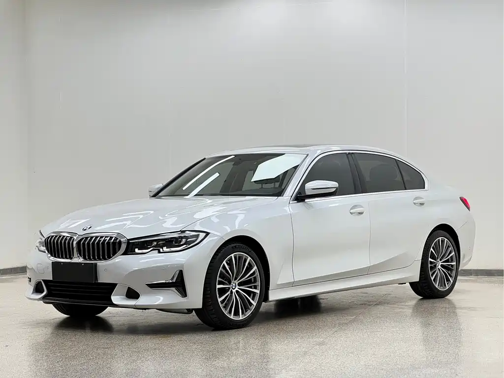 BMW 3 Series — фото 1