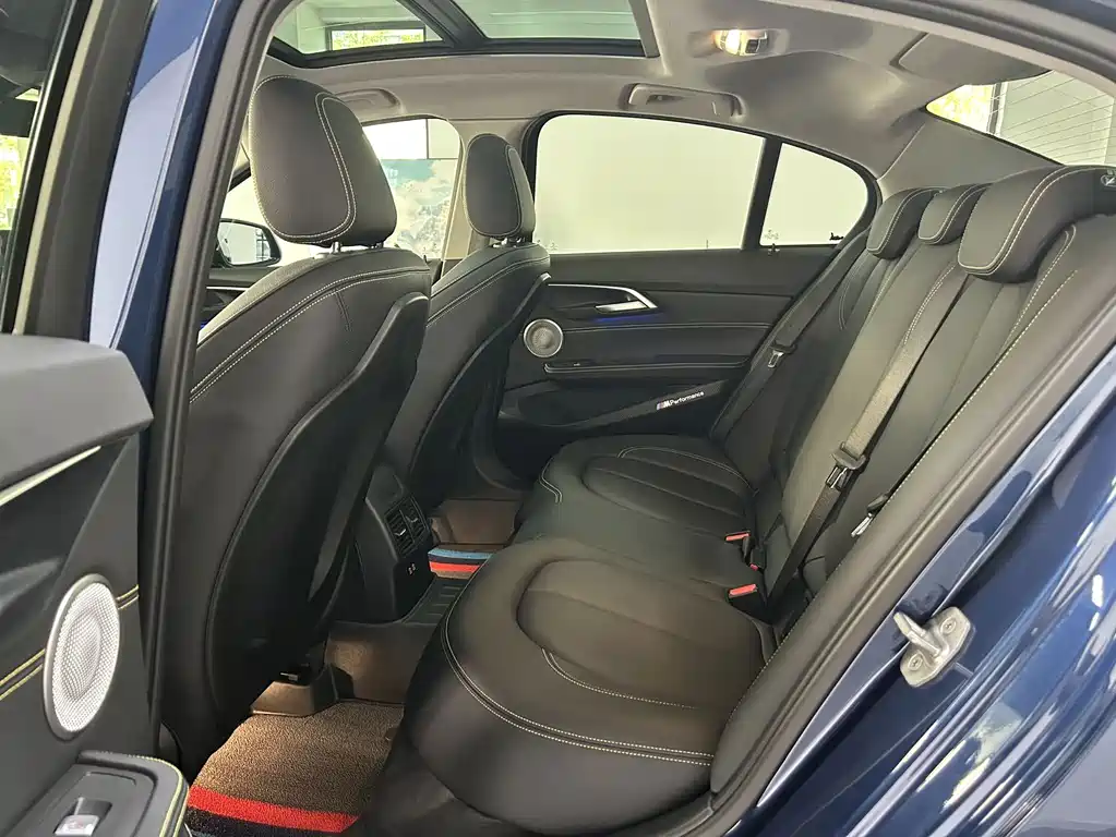 BMW 1 Series — фото 11