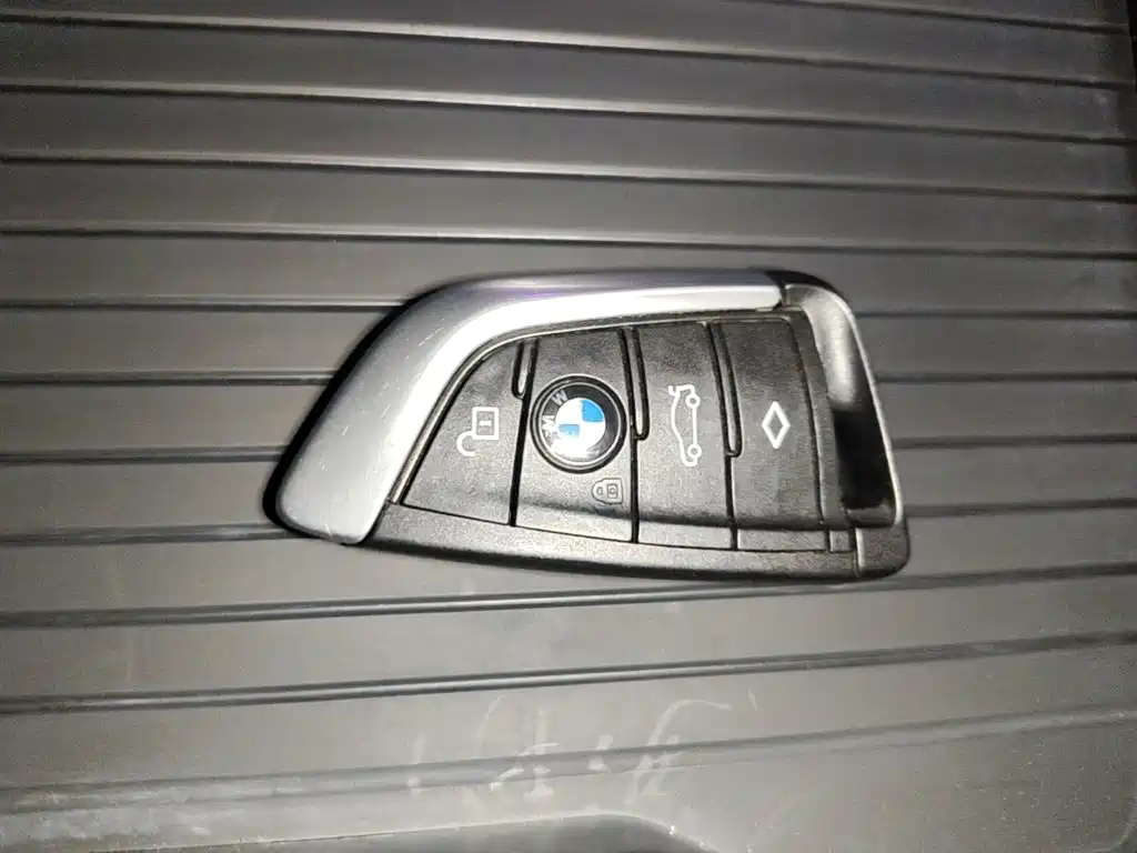 BMW X3 — фото 9