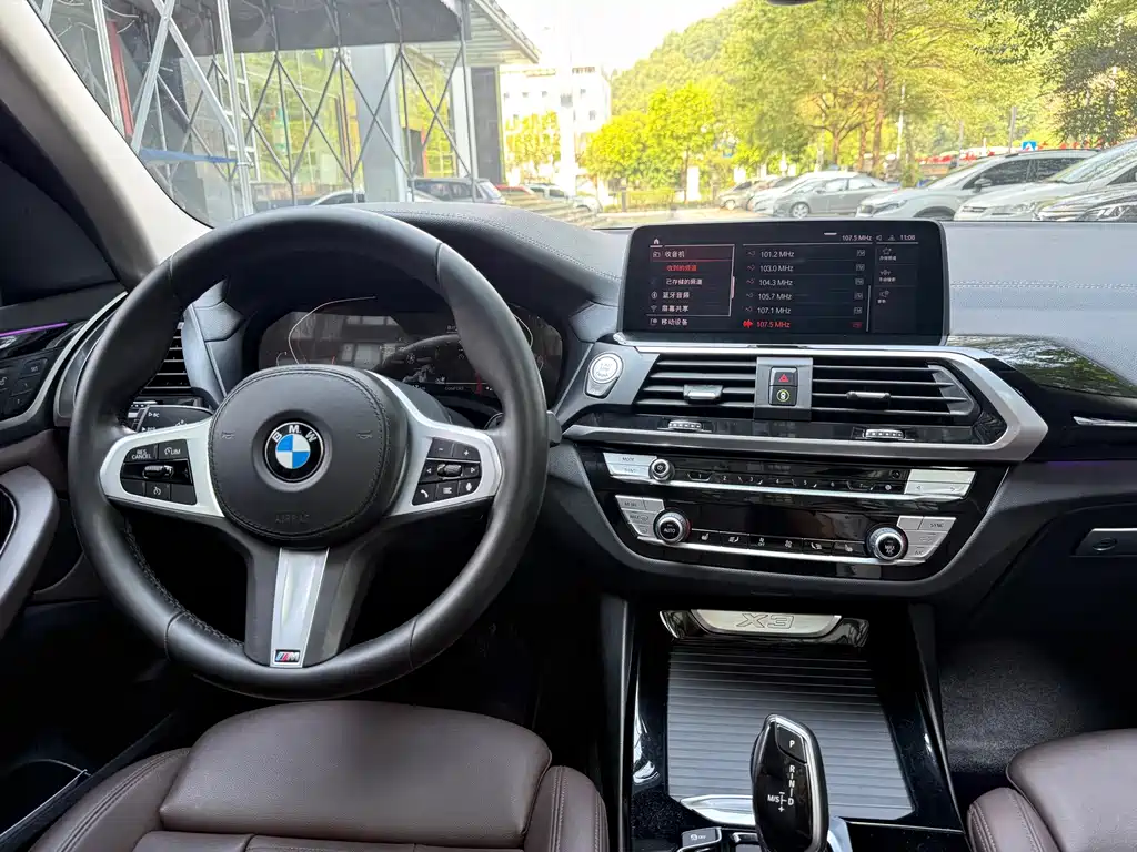BMW X3 — фото 15