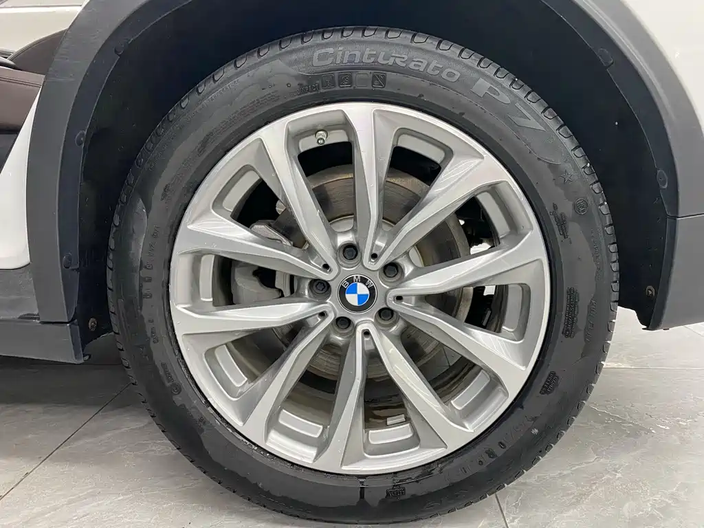 BMW X3 — фото 22