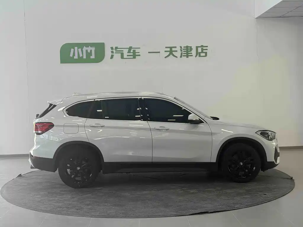 BMW X1 — фото 4