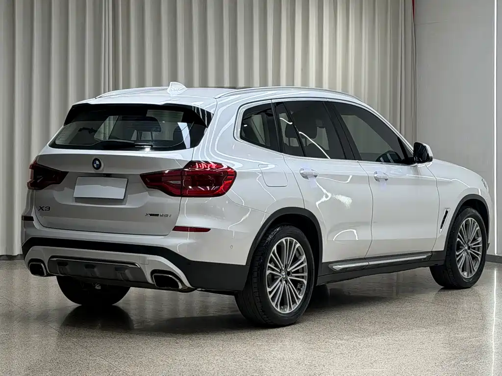 BMW X3 — фото 4