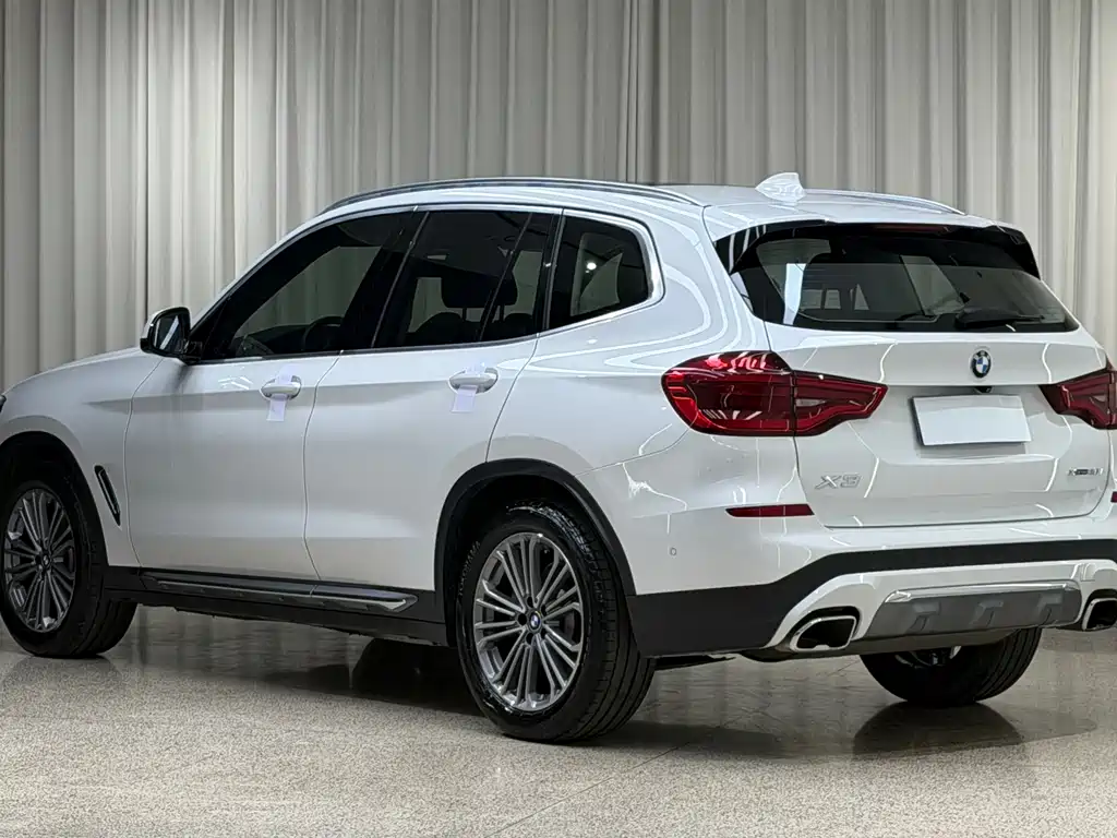 BMW X3 — фото 5
