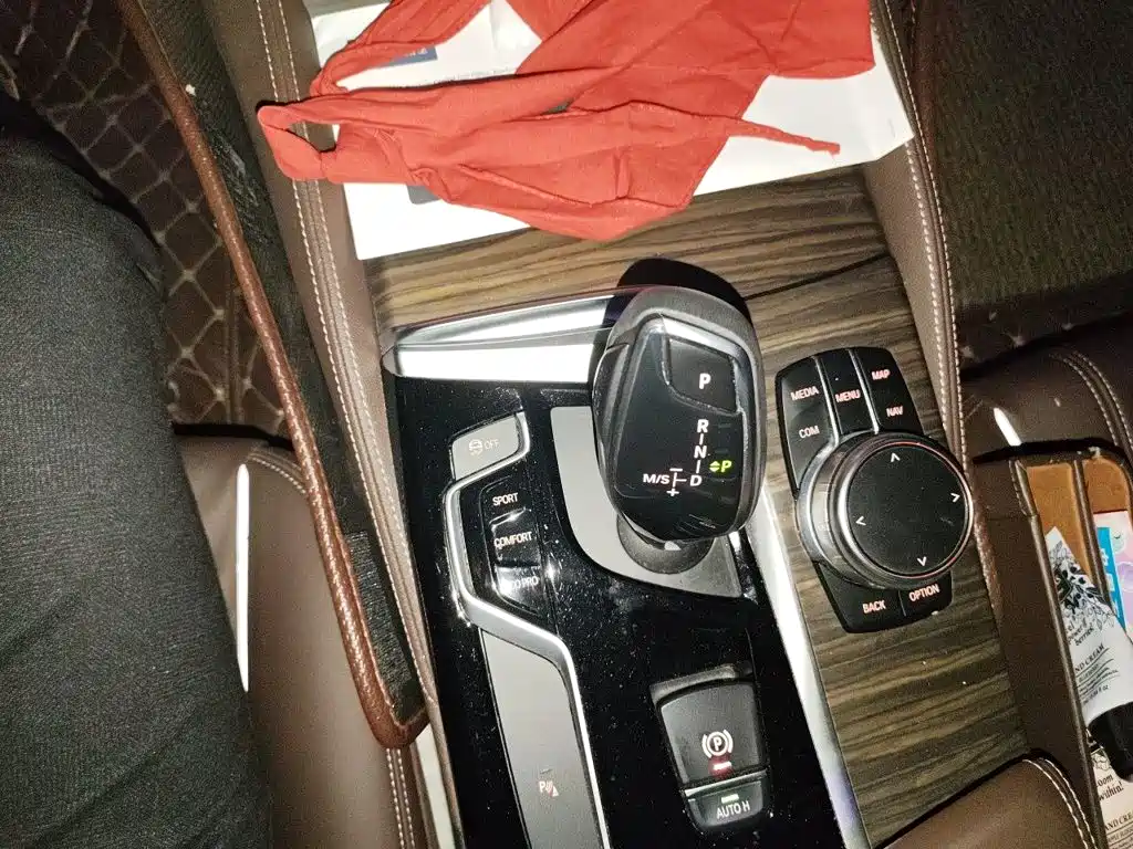 BMW 5 Series — фото 15