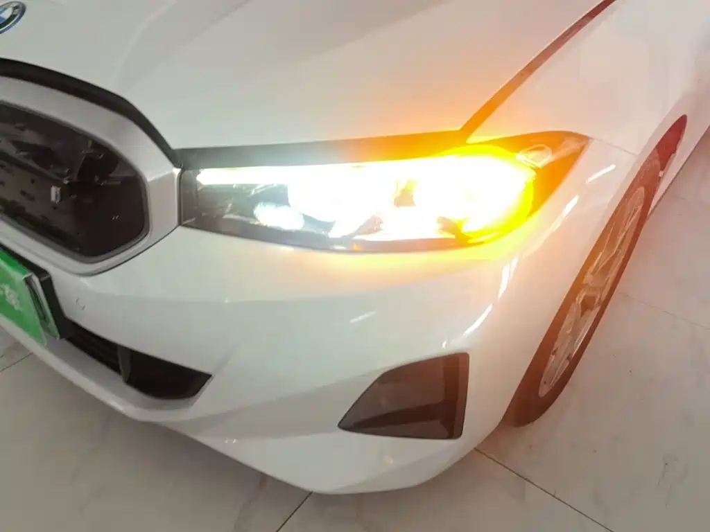 BMW i3 — фото 24