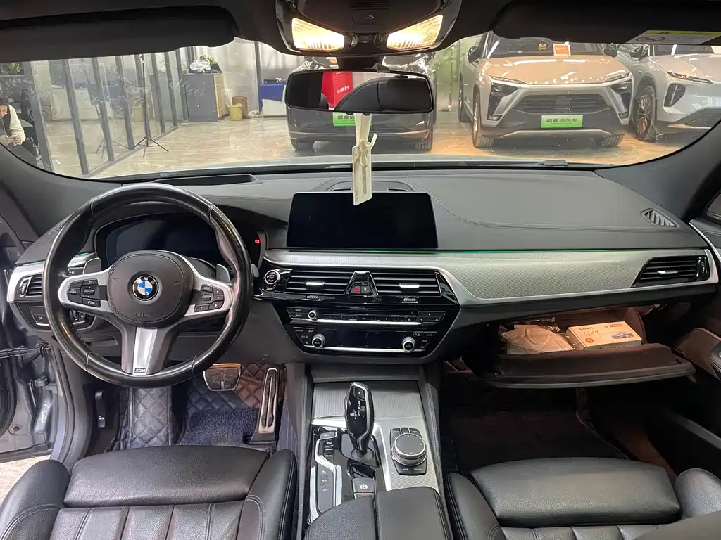 BMW 6 Series GT — фото 13