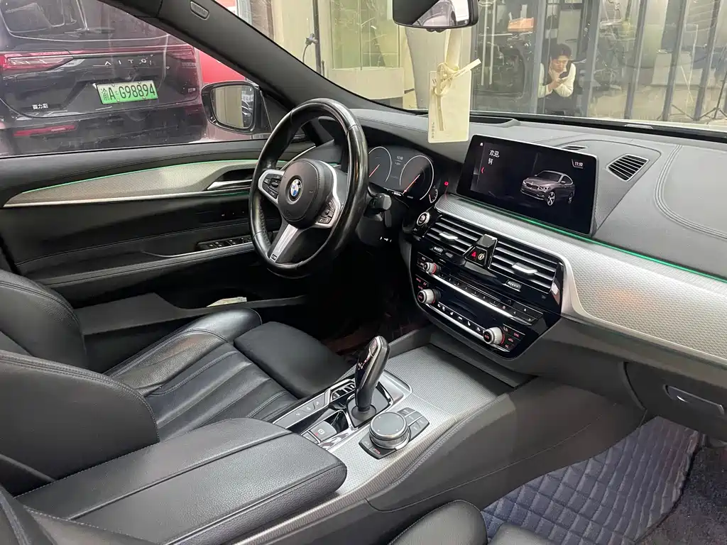 BMW 6 Series GT — фото 17