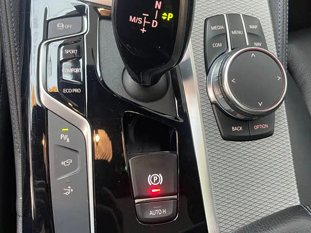 BMW 6 Series GT — фото 25