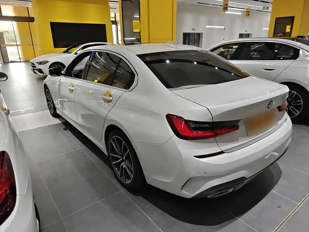 BMW 3 Series — фото 14