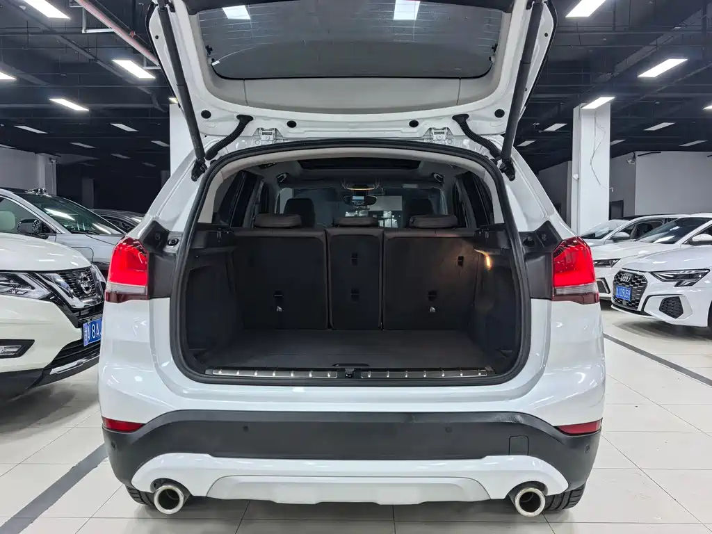 BMW X1 — фото 21