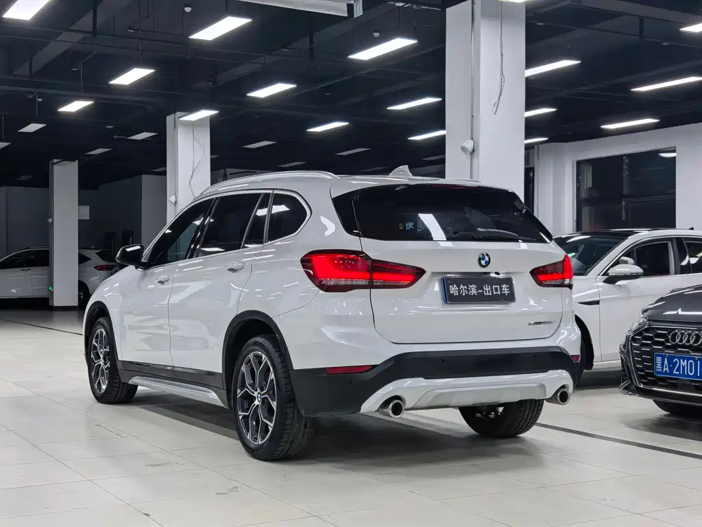 BMW X1 — фото 23