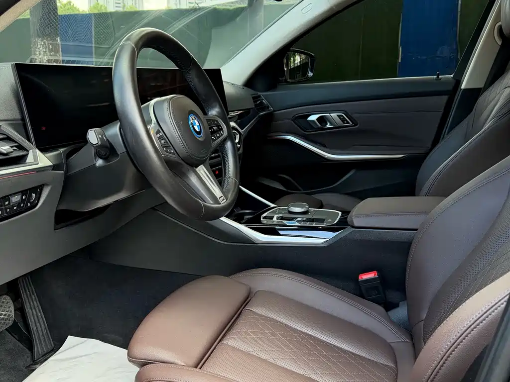BMW i3 — фото 8