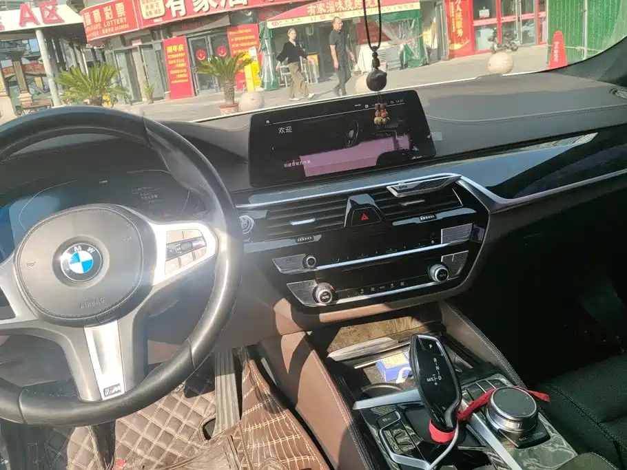 BMW 5 Series — фото 13