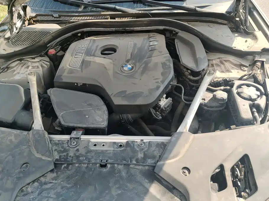 BMW 5 Series — фото 10