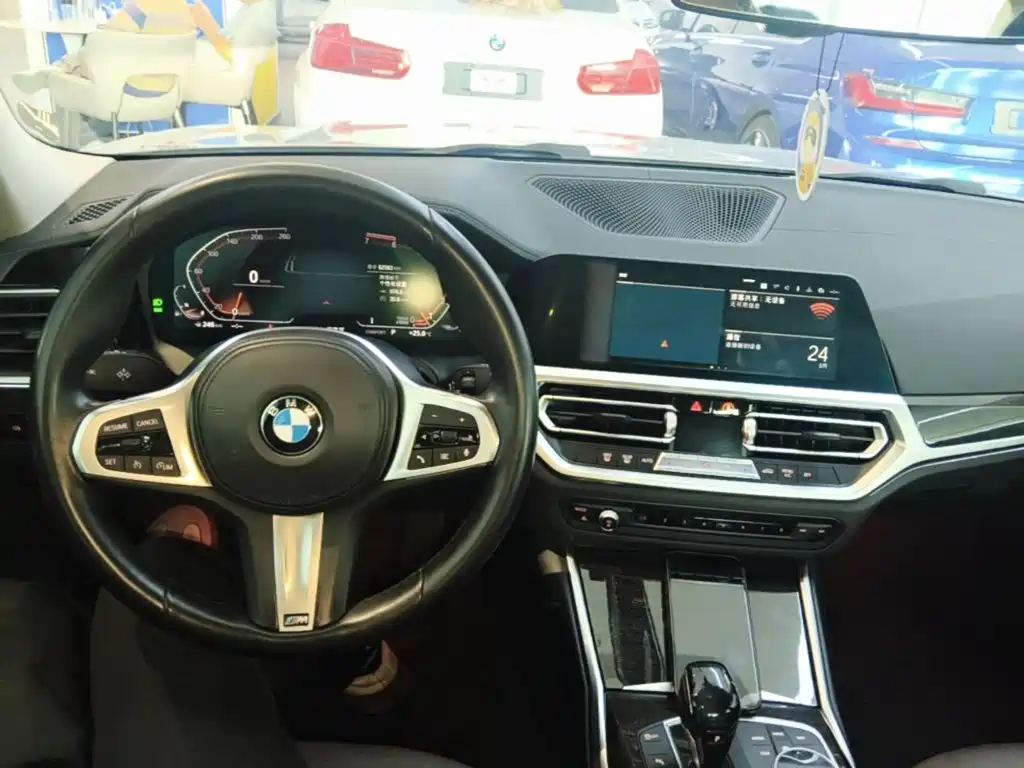 BMW 3 Series — фото 10