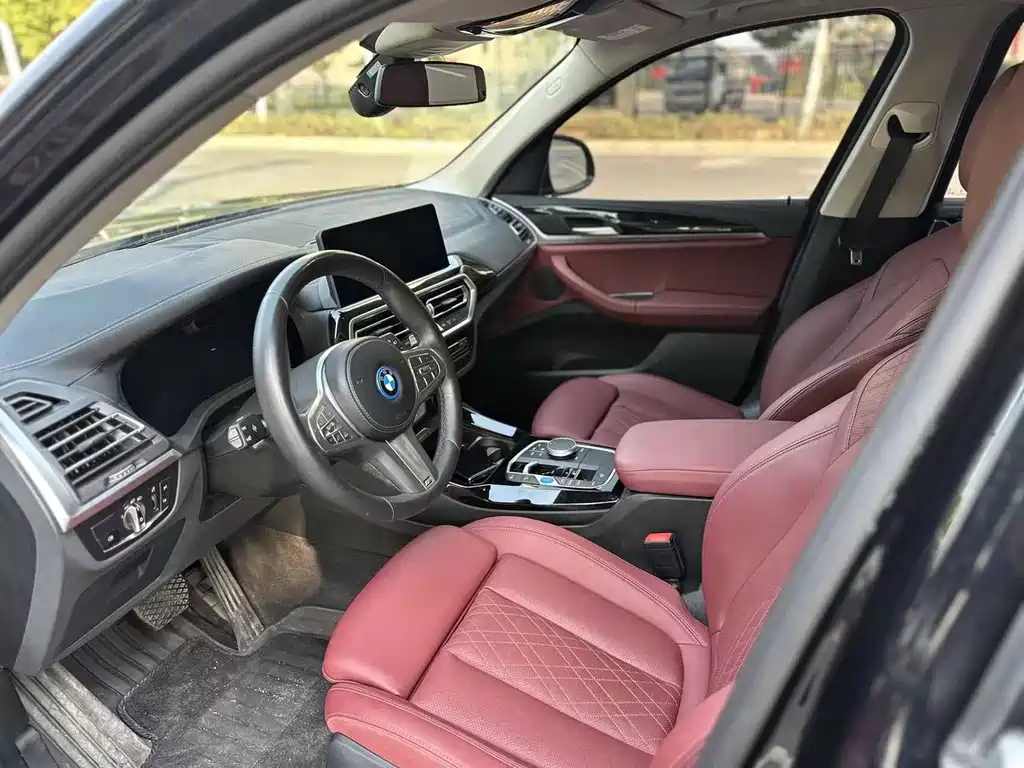 BMW iX3 — фото 4