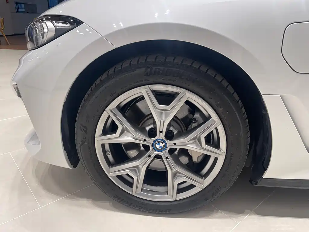 BMW i3 — фото 4