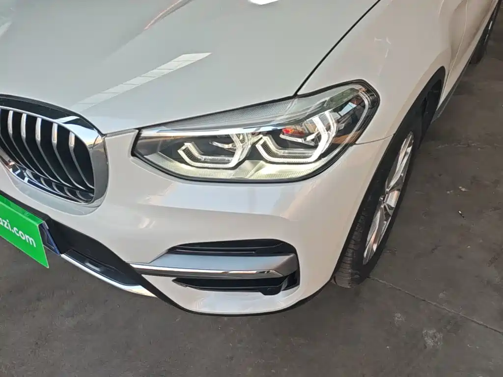 BMW X3 — фото 24