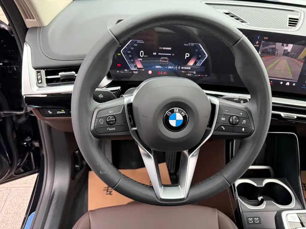 BMW X1 — фото 24