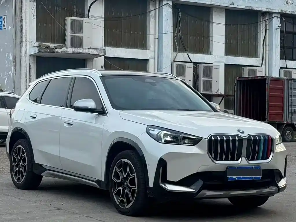 BMW X1 — фото 2