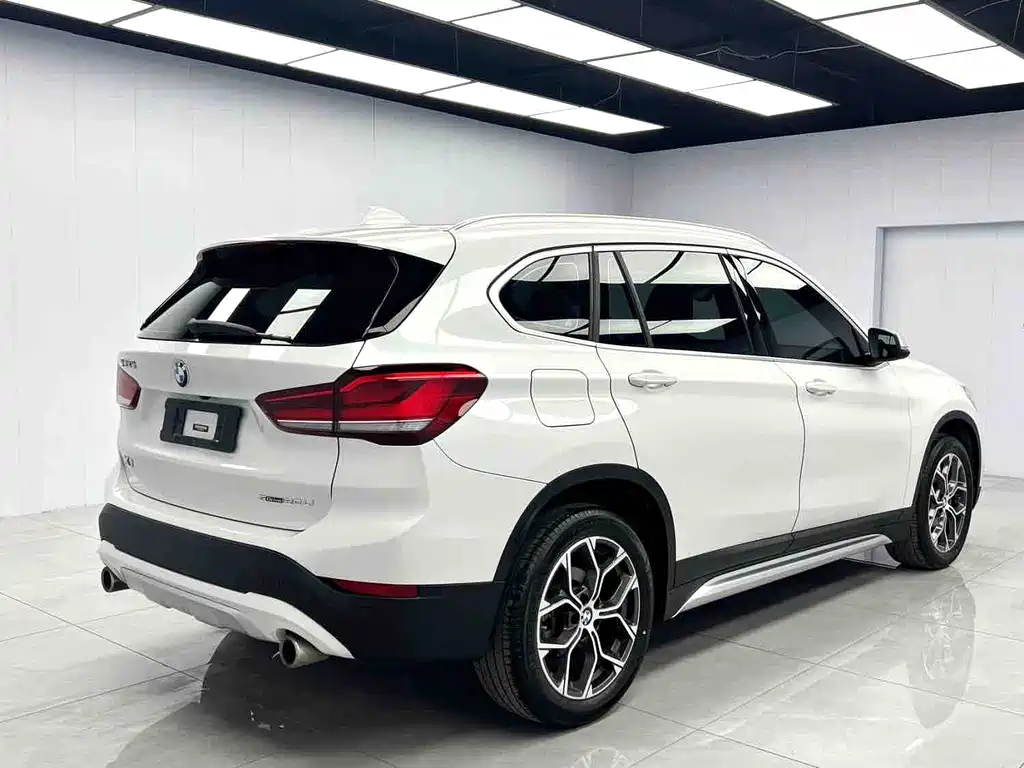 BMW X1 — фото 4