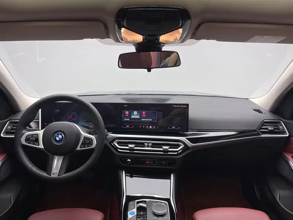 BMW i3 — фото 13