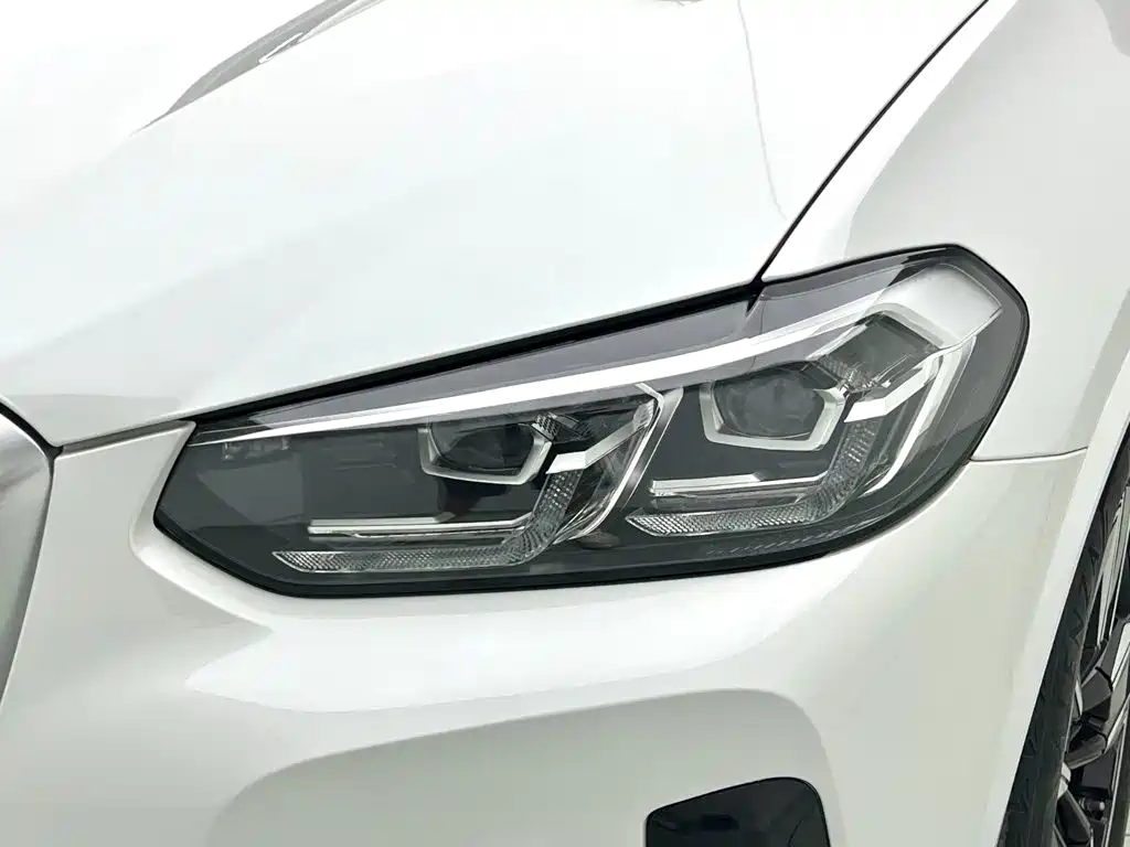 BMW iX3 — фото 4
