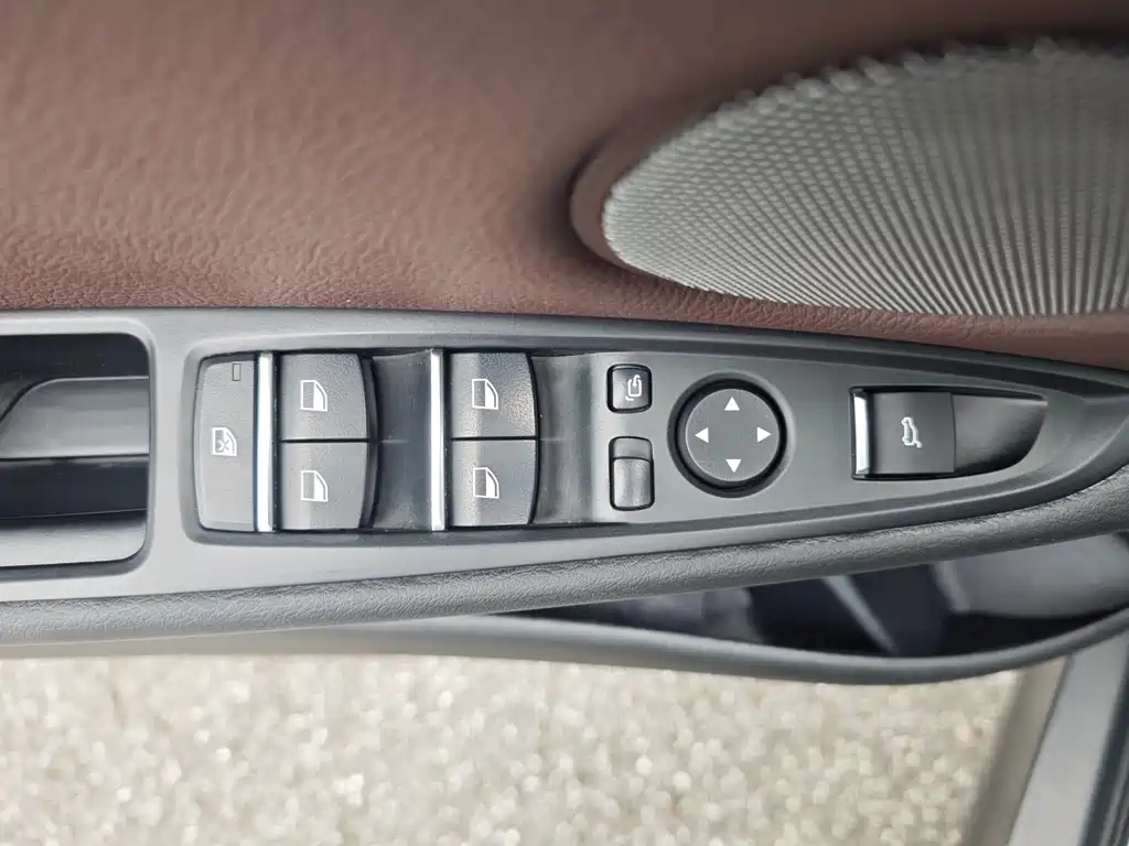 BMW X5 (Import) — фото 14