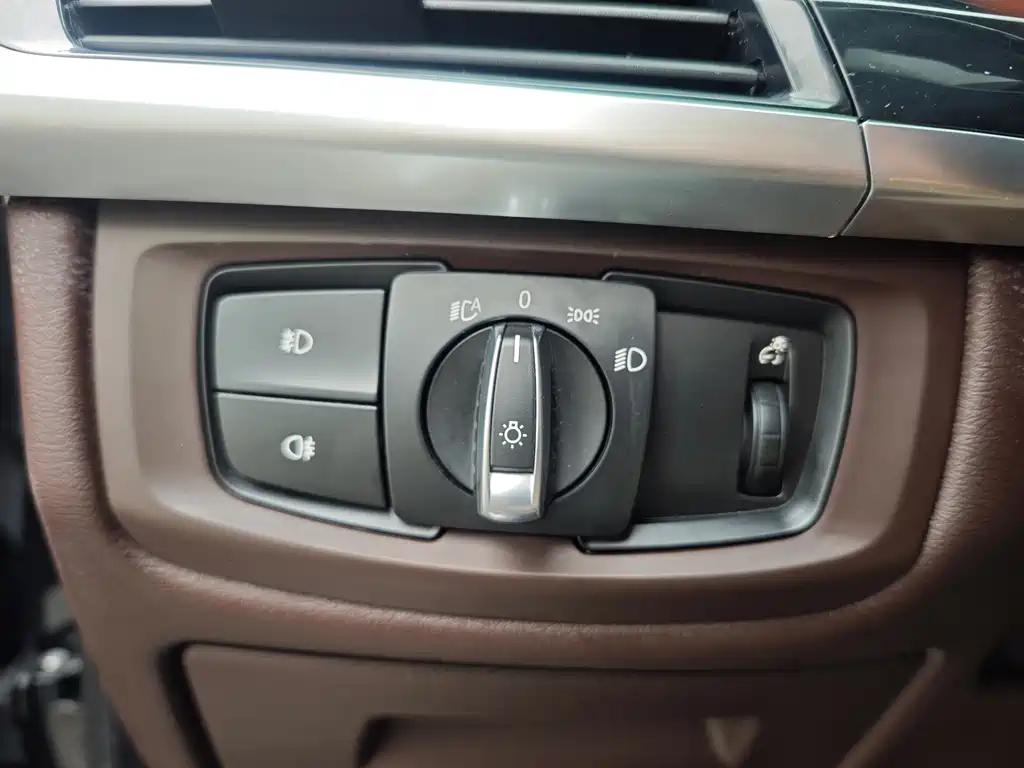 BMW X5 (Import) — фото 15