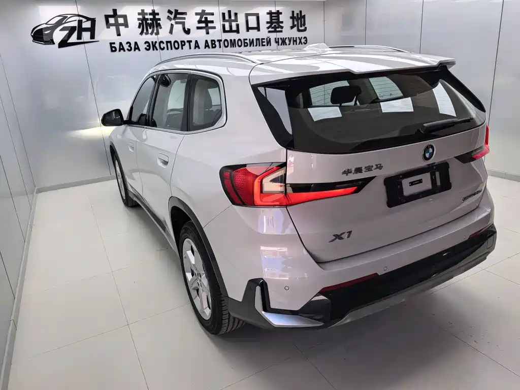 BMW X1 — фото 14