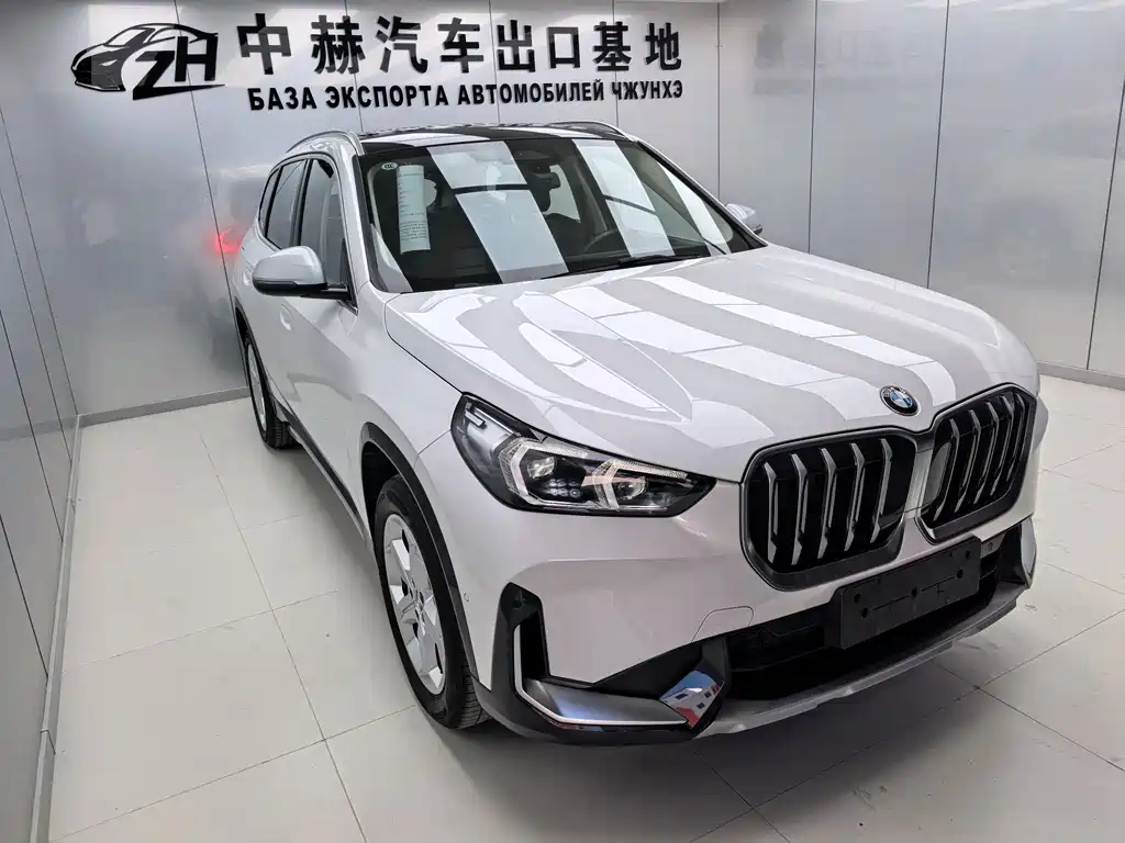 BMW X1 — фото 9