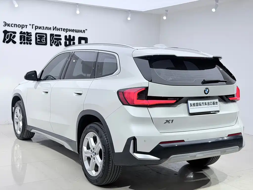 BMW X1 — фото 6
