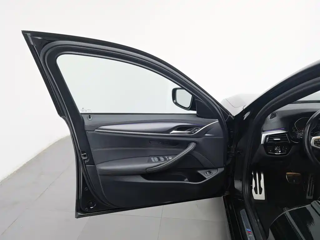 BMW 5 Series (Import) — фото 8