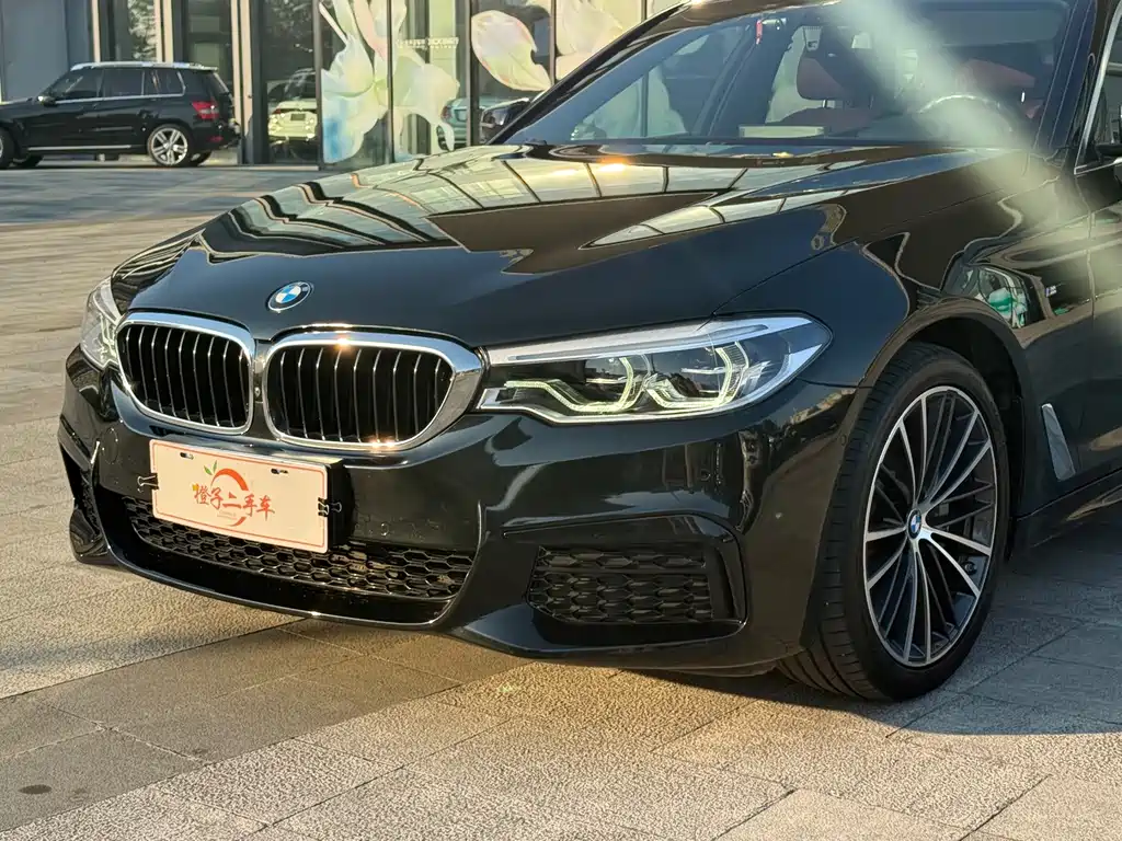 BMW 5 Series — фото 3