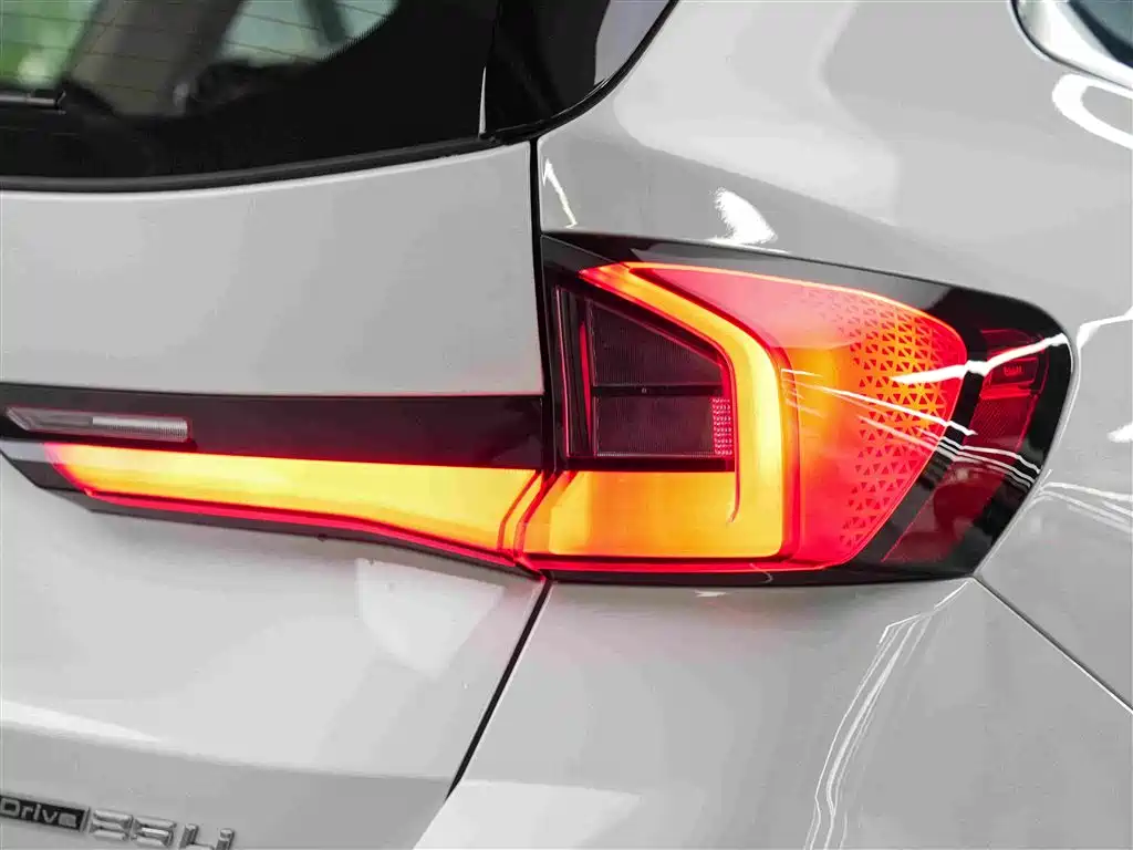BMW X1 — фото 14