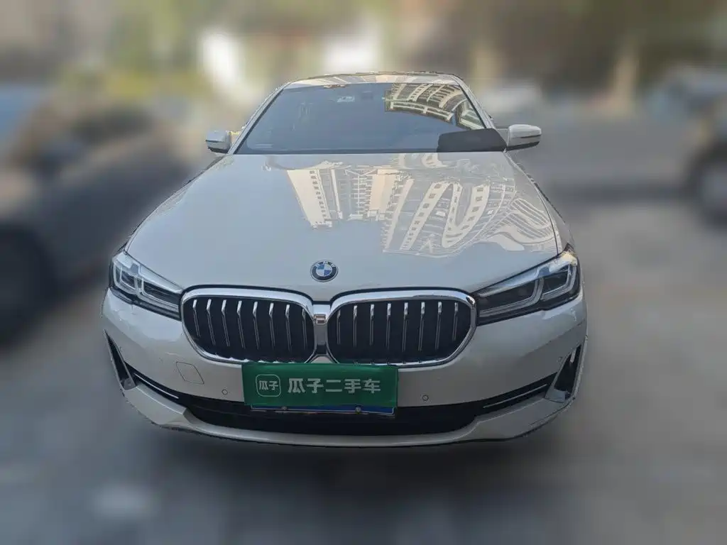 BMW 5 Series — фото 2