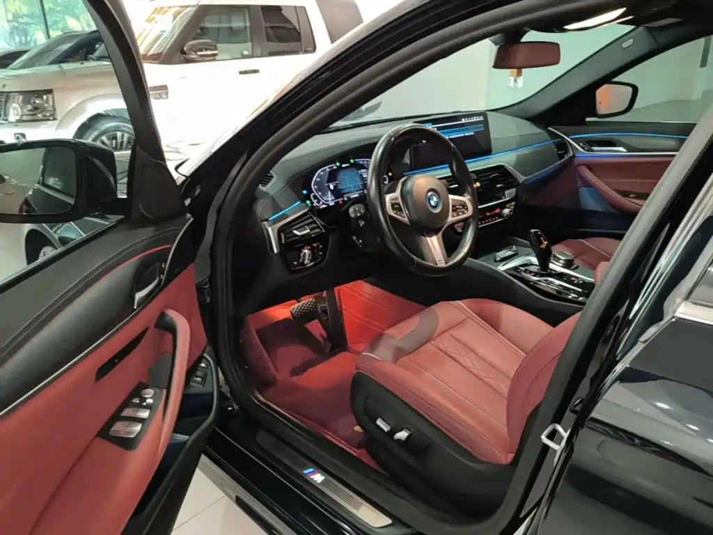 BMW 5 Series New Energy — фото 16