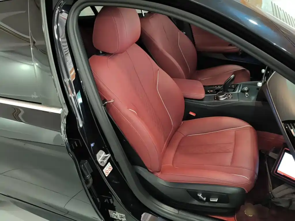 BMW 5 Series New Energy — фото 25