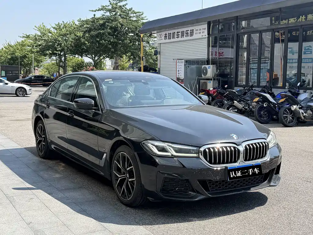 BMW 5 Series — фото 2