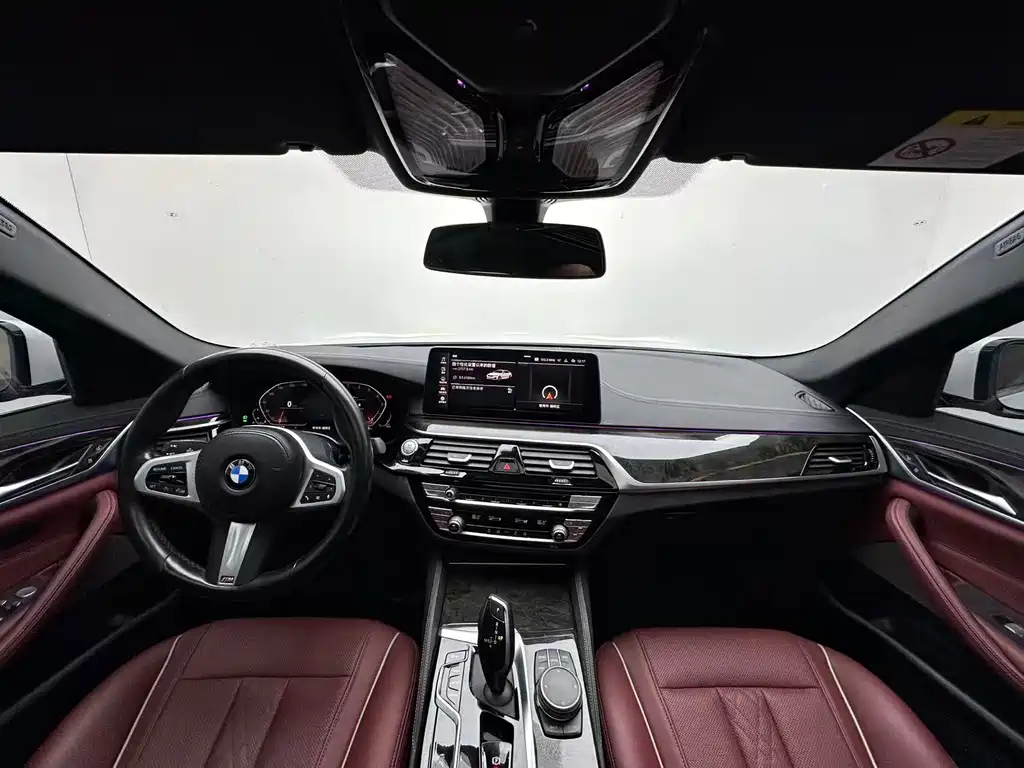 BMW 5 Series — фото 4