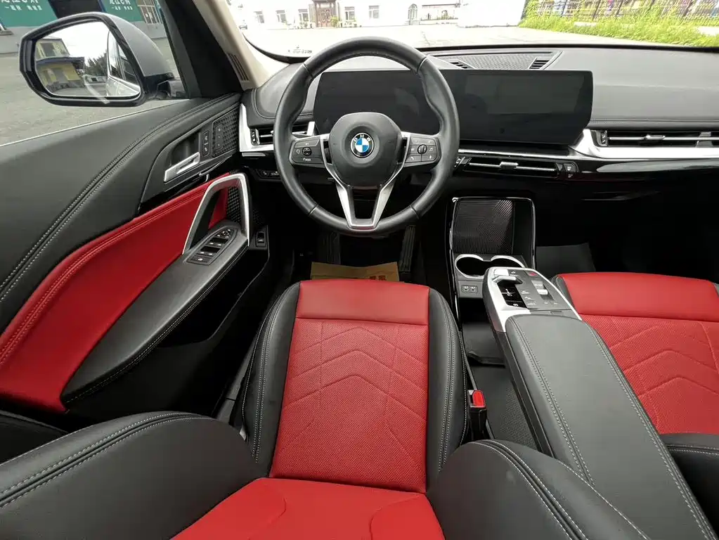 BMW X1 — фото 10